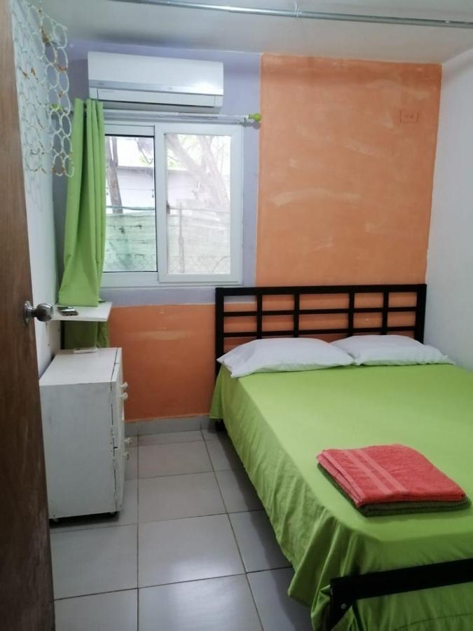 Taca Tucan Hostel Playa Blanca  Exterior photo